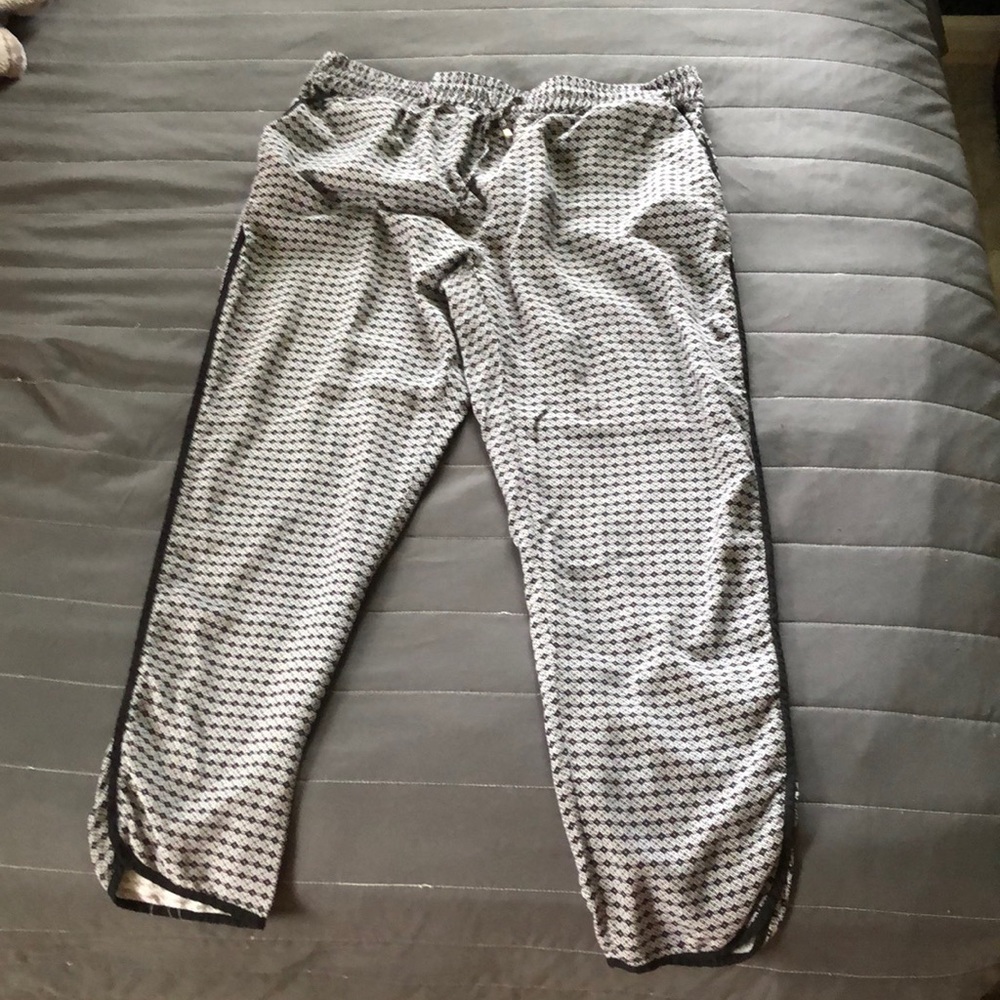 Silky joggers with pockets!